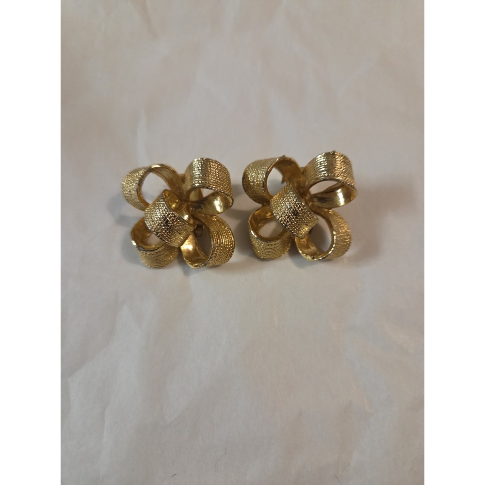 Vintage Kenneth Jay Lane Clip On Earrings - image 4